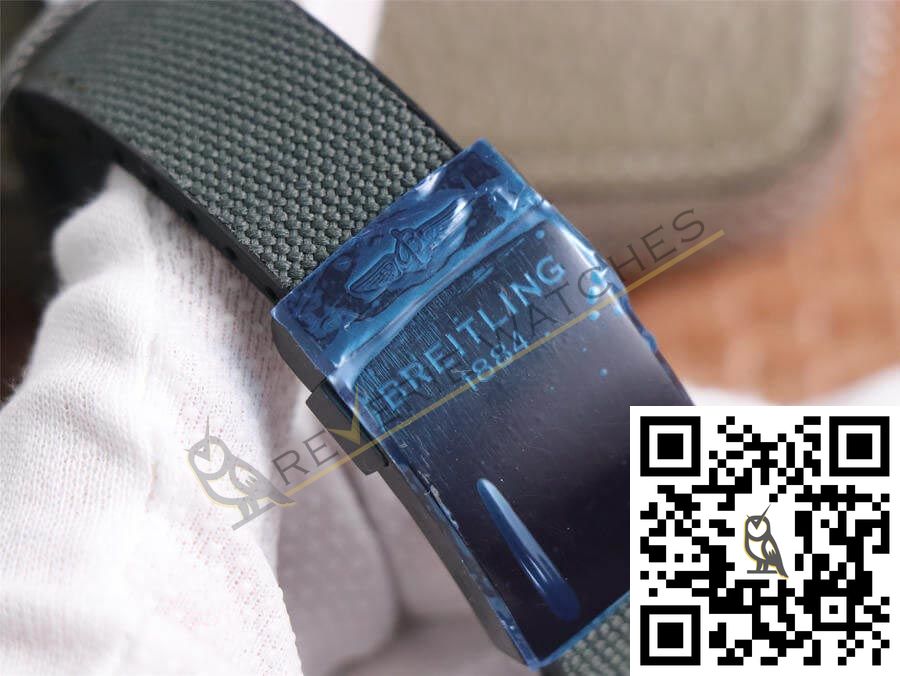 Breitling Avenger Hurricane 12H XB0180E41I1W1 Stainless Steel - Image 3